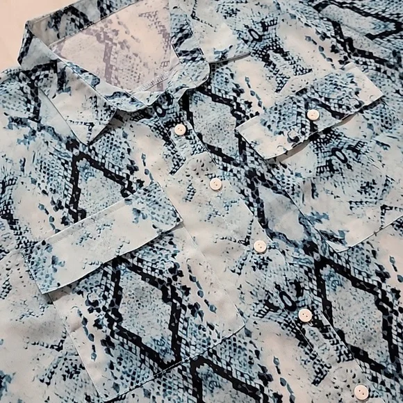 L'ASHER Button Down Snake Print 3/4 Tab Sleeve Blouse, Tops Shirts, XL - Picture 3 of 9